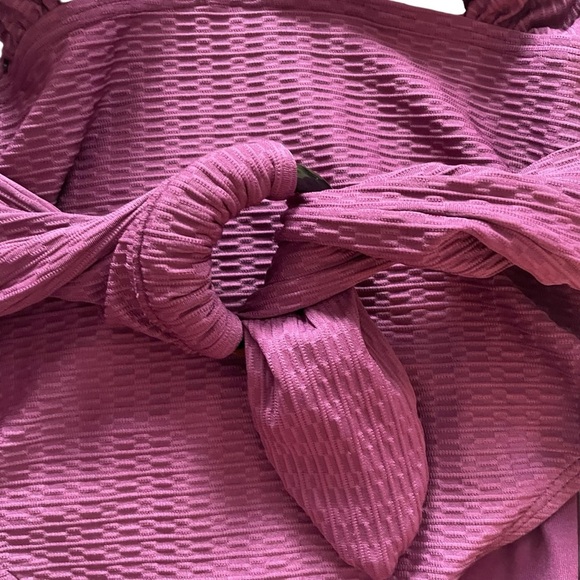 Kate Spade New York Textured Belted Halter Swimsuit Medium Deep Plunge Purple - Picture 5 of 10